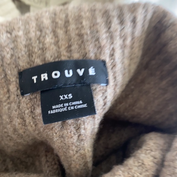 Tan trouve size xxs tan cowl neck sweater- oversized sweater - Picture 2 of 2